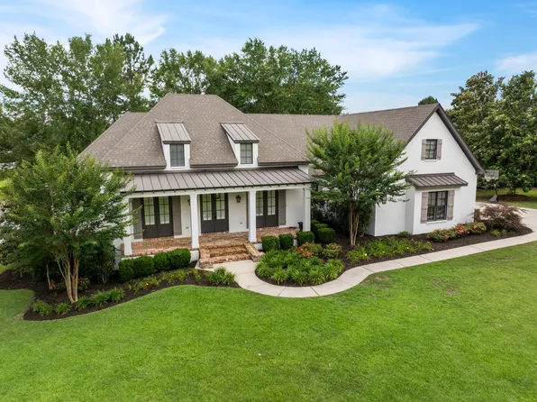 23 Bridgewater Dr, Hattiesburg, MS 39402