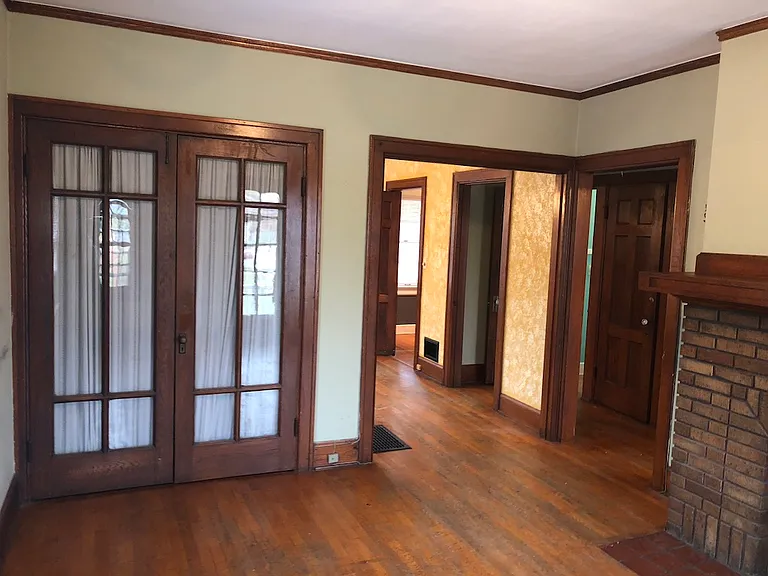 605 Forest Ave — Photo 12