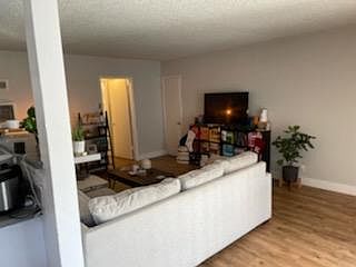 4th image of 1326 S Saltair Ave APT 4