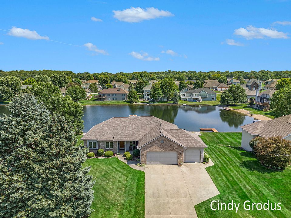 1st image of 968 Mid Bluff Dr