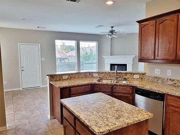 5th image of 2649 Mountain Lion Dr