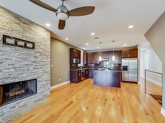 2nd image of 1619 N Fairfield Ave #1