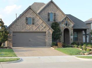 111 Stevenson Dr, Fate, TX 75087