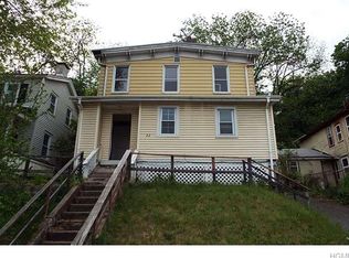 22 Mill St, Middletown, NY 10940