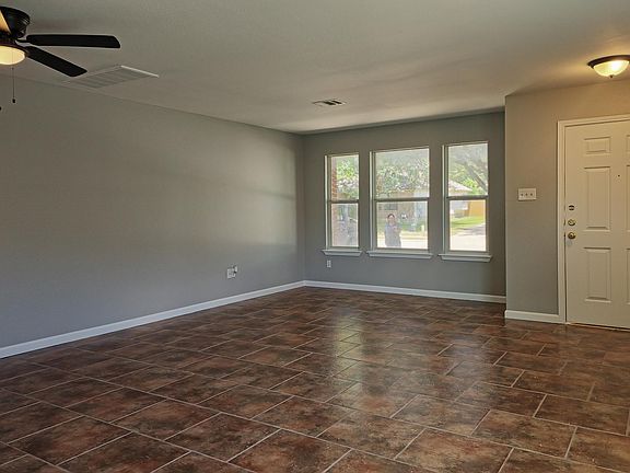 2nd image of 1004 Apollo Cir