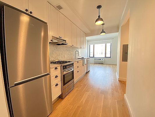 1st image of 409 Eastern Pkwy #7712