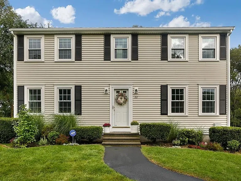 22 Rock St — Photo 1