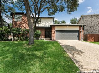 9206 Jorwoods Dr, San Antonio, TX 78250