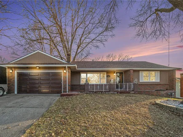 5015 Waverly Ave, Kansas City, KS 66104