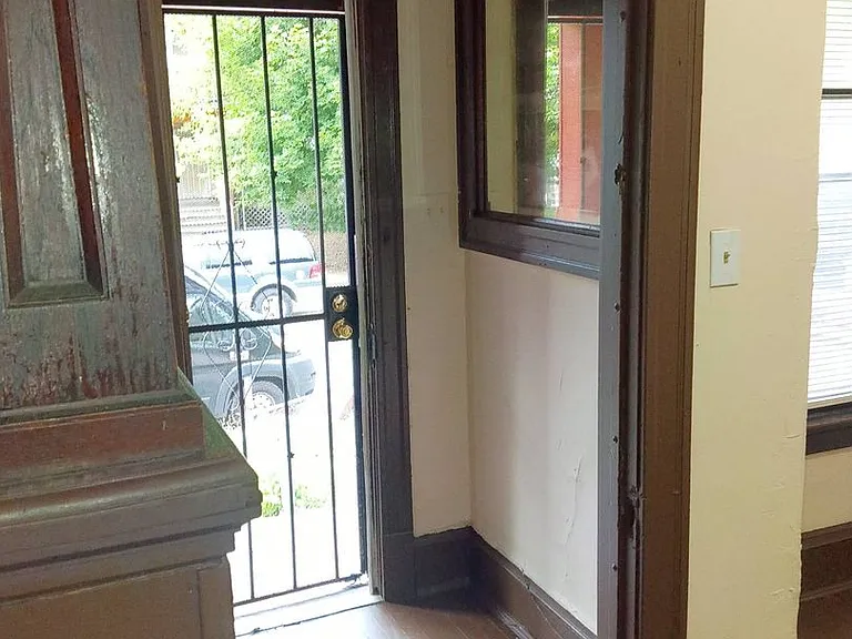 1609 W Meinecke Ave — Photo 15
