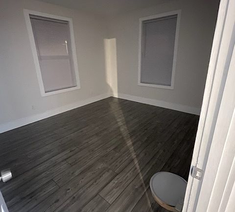 4th image of 1550 Michigan Ave #B