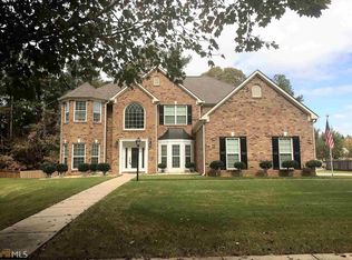 7571 The Lakes Dr, Fairburn, GA 30213