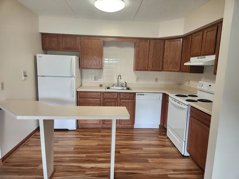 200 Independence Ln #B1 — Photo 8
