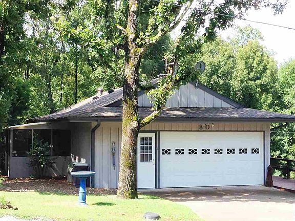 2nd image of 80 Iowa Dr