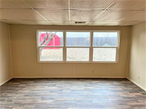 3rd image of 3903 SE 14th Pl