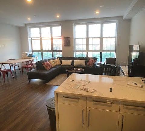 5th image of 135 Alexander Ave #3A