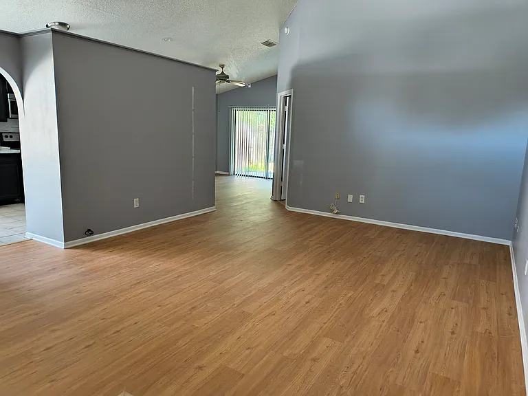 419 Brightview Dr — Photo 6