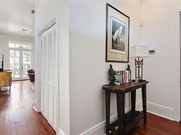 4th image of 1827 Soniat St
