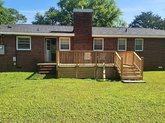 2nd image of 1102 Winston Dr