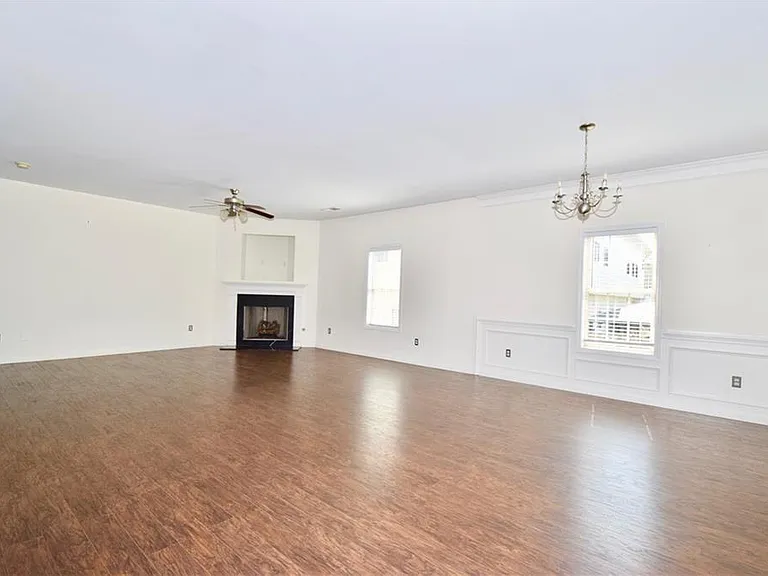 2150 Waterford Park Dr — Photo 7