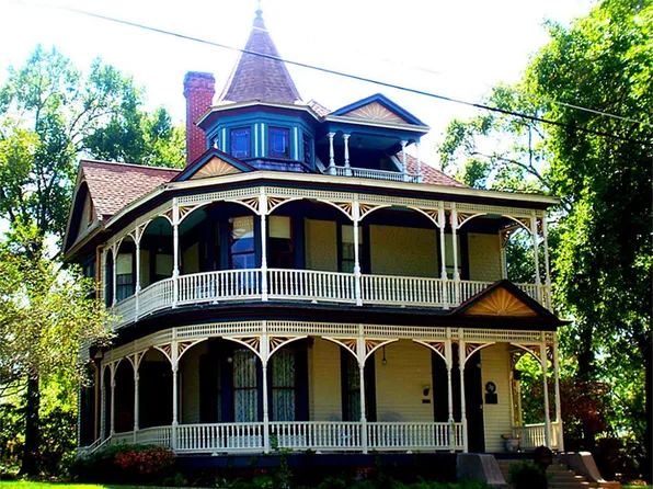 503 W Alamo St, Brenham, TX 77833