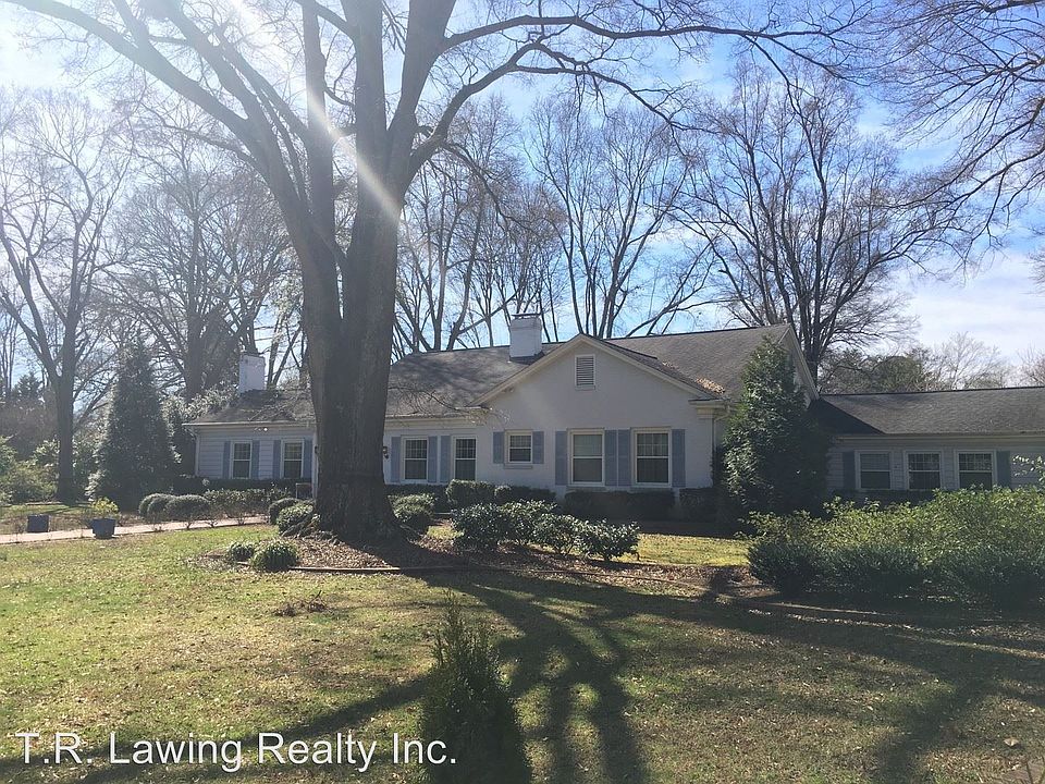 1st image of 1205 Fairfield Dr