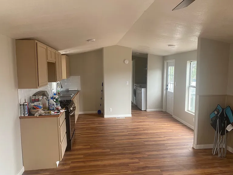 3205 E Ripple Rd — Photo 7