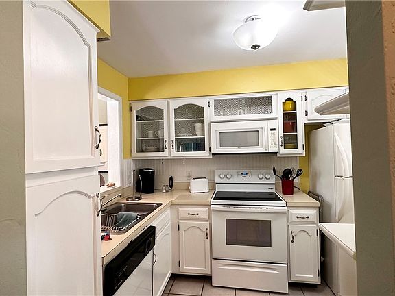 4th image of 6300 S Pointe Blvd APT 401