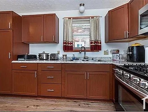 4th image of 1141 W 19th St