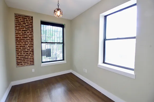 Rented by True Real Estate Group | media 25