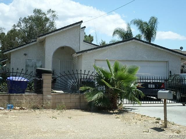 2nd image of 10496 Mull Ave