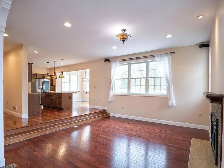 120 Meadowview Dr — Photo 20