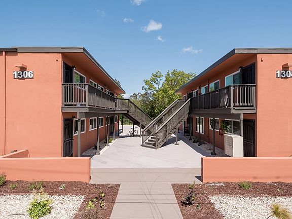 4th image of 1304 - 1306 Leafwood Drive