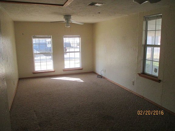 4th image of 2005 NW Irwin Ave