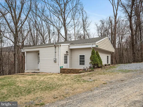 350 Evergreen Ln, Bluemont, VA 20135