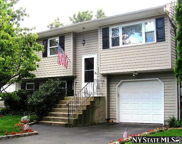 1st image of 911 3rd St