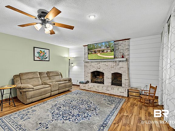 5th image of 103 Golmon Cir
