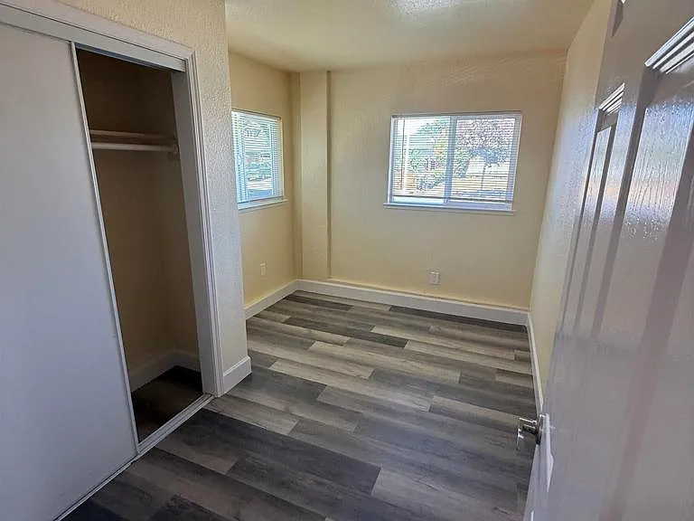 36455 Buckeye St — Photo 3