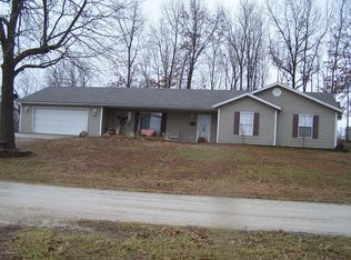 10232 Waters Edge Dr, Eugene, MO 65032