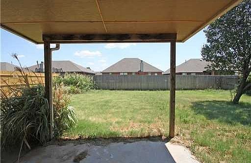 2nd image of 434 W Chantilly Way
