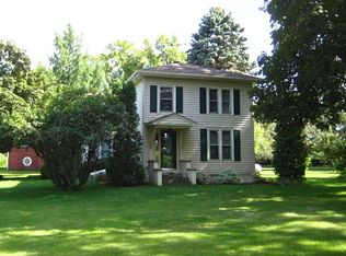 21603 Oak Grove Rd, Harvard, IL 60033