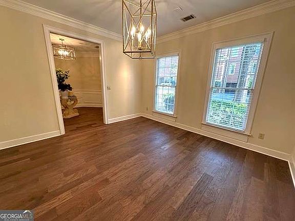 5th image of 7155 Roswell Rd APT 40