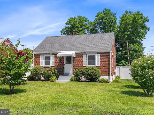 129 Stanley Ln, New Castle, DE 19720