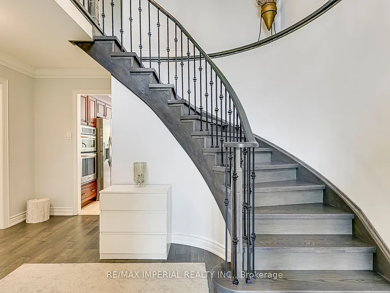 1511 Greenridge Cir — Photo 24