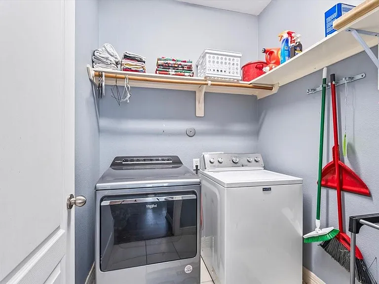 6803 Kotlan Ct — Photo 14