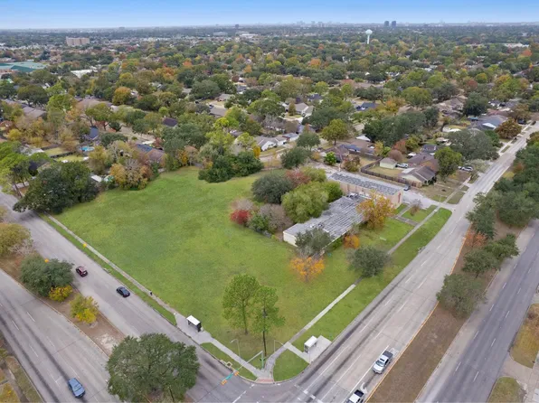 11122 Hillcroft St, Houston, TX 77096