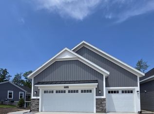 2544 Ravines Trail Dr SW, Byron Center, MI 49315