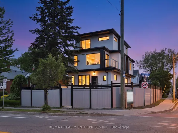 172 Royal York Rd, Toronto, ON M8V 2V4