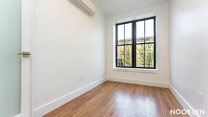 Rented by Nooklyn NYC LLC | media 42