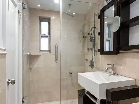 4th image of 16 Park Ave #9B